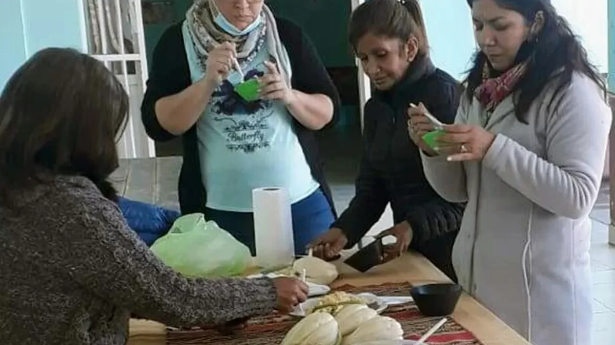Se realizó un taller de cocina saludable en el Centro Cultural Tupac Amaru